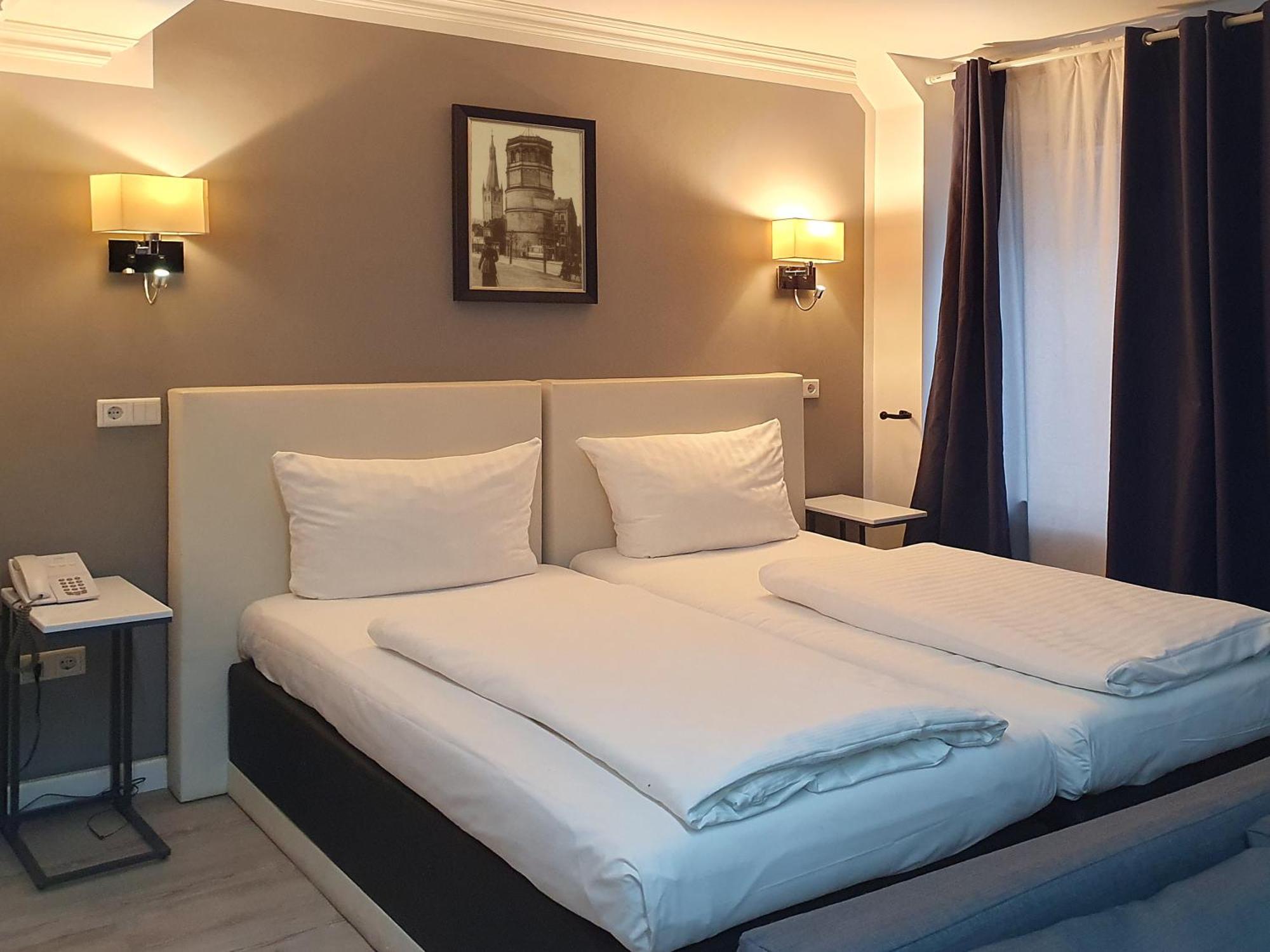 Rheinmetropole Hotel ดุสเซลดอร์ฟ ภายนอก รูปภาพ